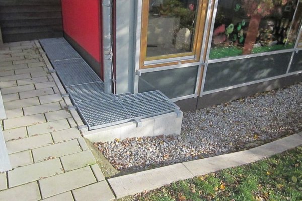 Wandsockel Bestand fertig saniert