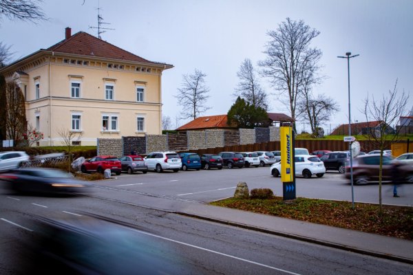 angrenzende Bebauung