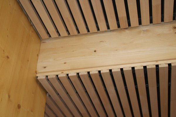 Kinderhaus-Mengen-Detail-Akustikdecke